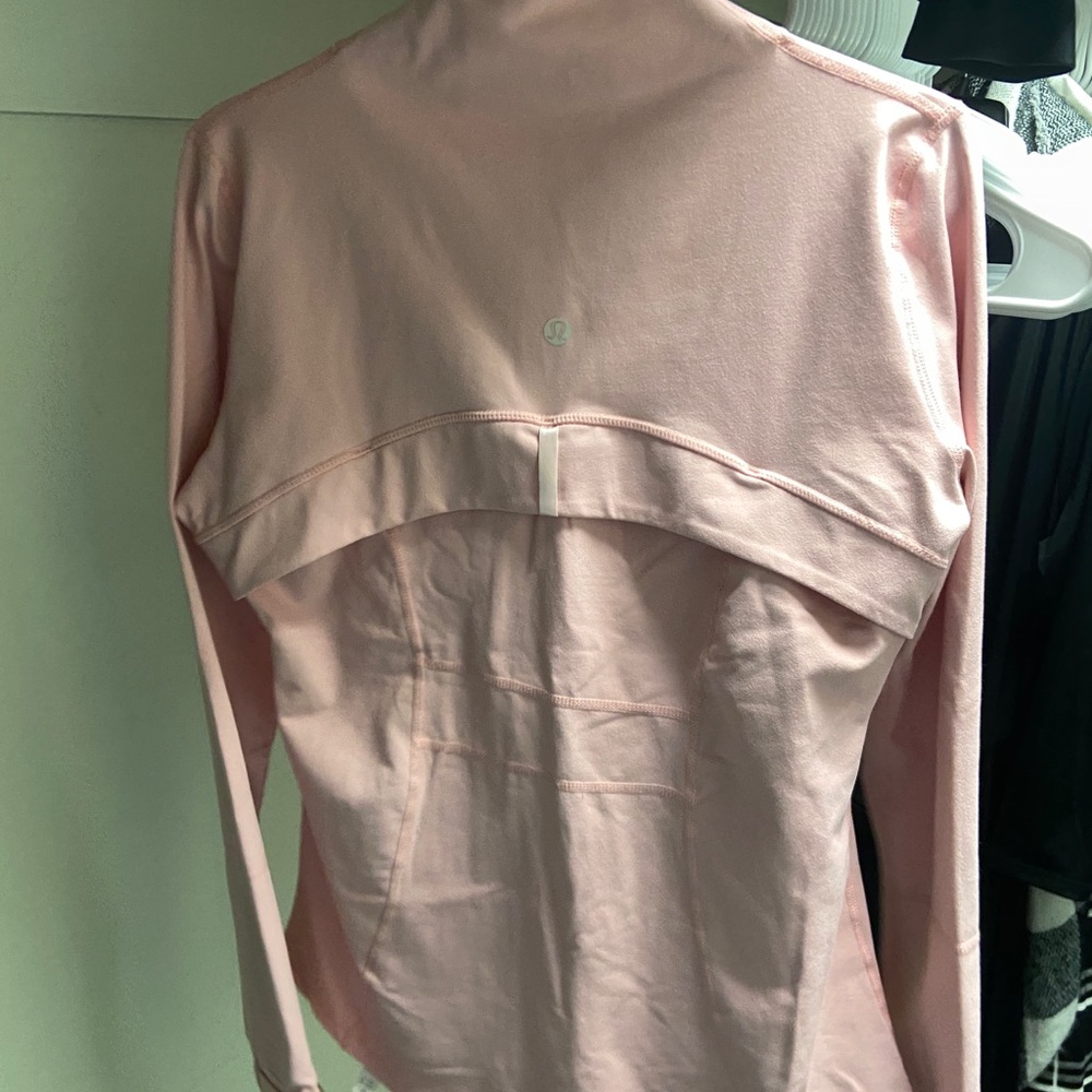 Lululemon define jacket size 6 very elastic